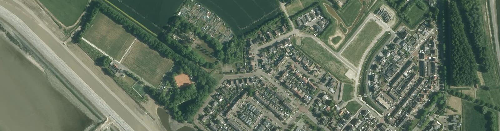 Luchtfoto van Hansweert - Tramper