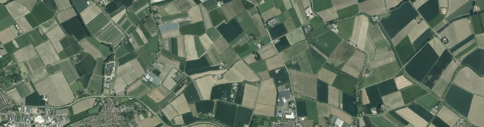 Luchtfoto van Verspreide huizen Poortvliet