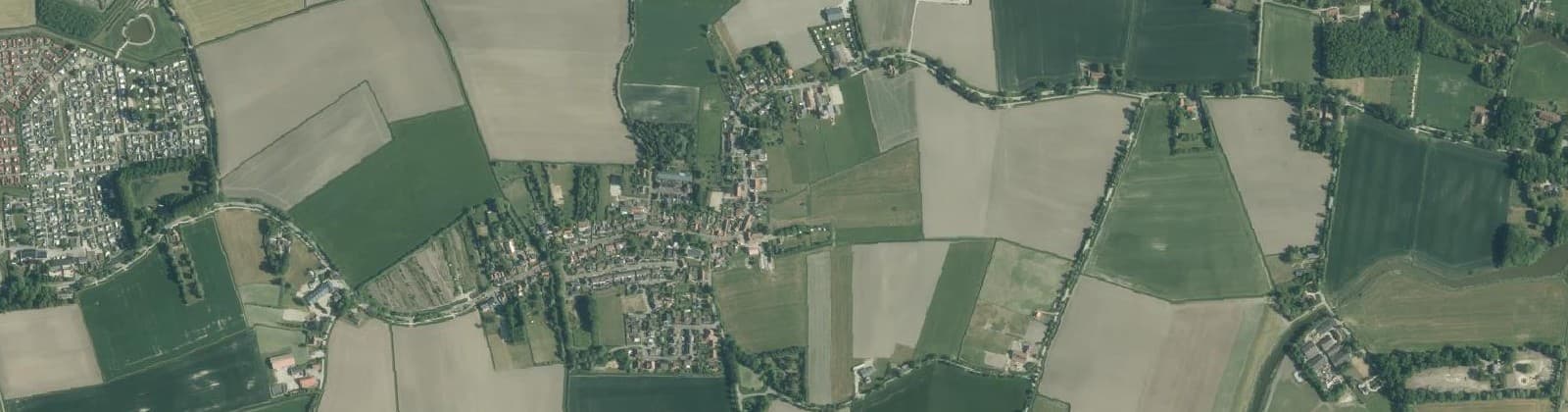 Luchtfoto van Verspreide huizen Gapinge