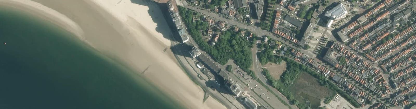 Luchtfoto van Boulevards Bankert en Evertsen