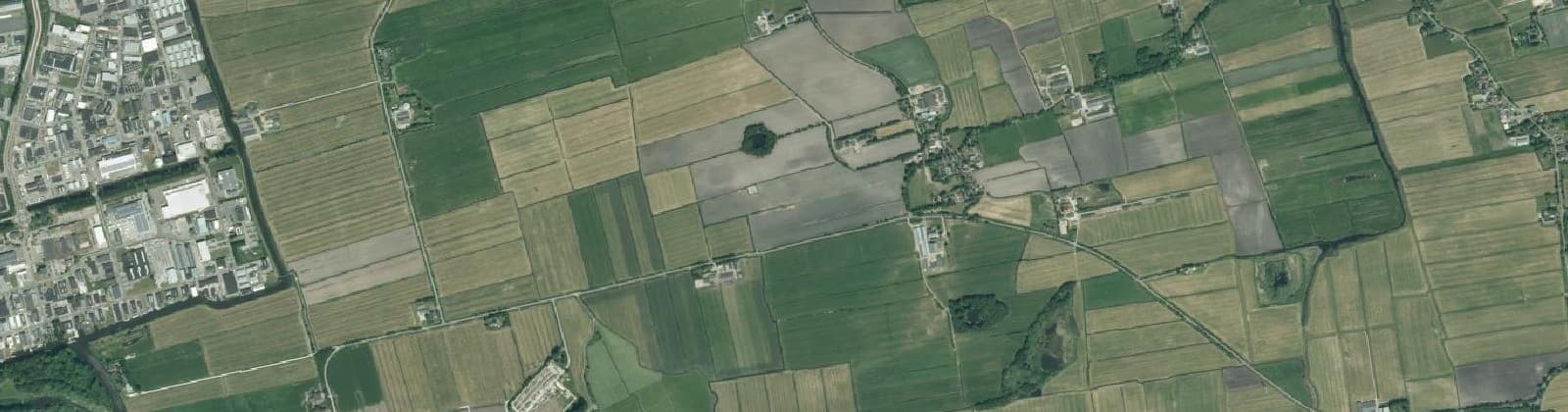 Luchtfoto van Verspreide huizen Tytsjerk