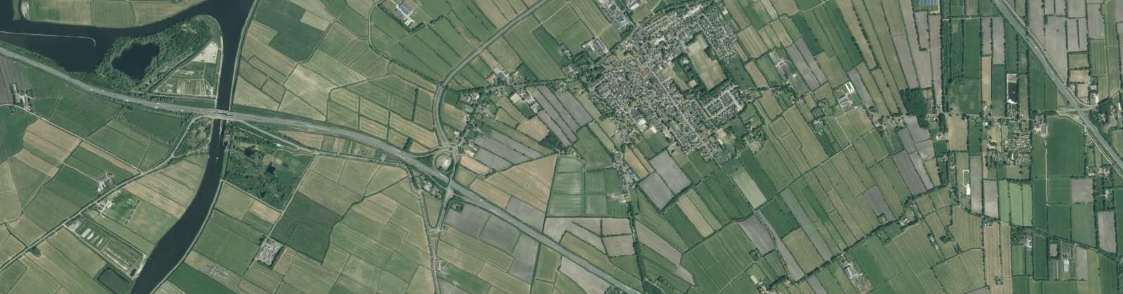 Luchtfoto van Verspreide huizen Garyp