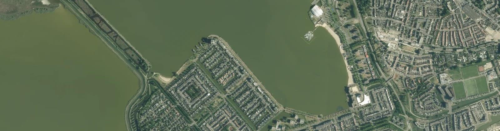 Luchtfoto van Bergse Plaat