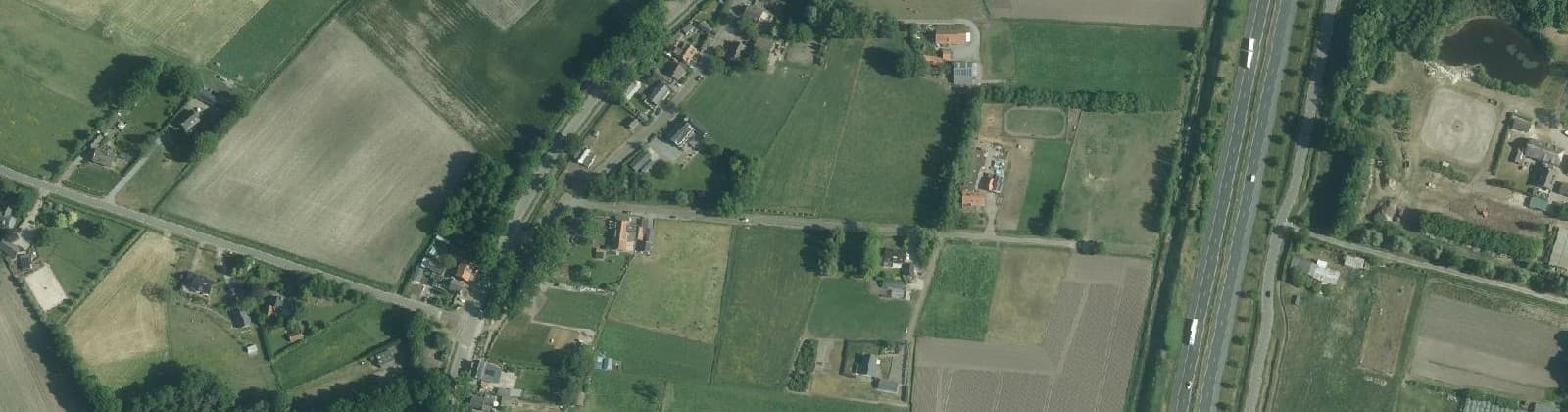 Luchtfoto van Verspreide huizen Klutsdorp