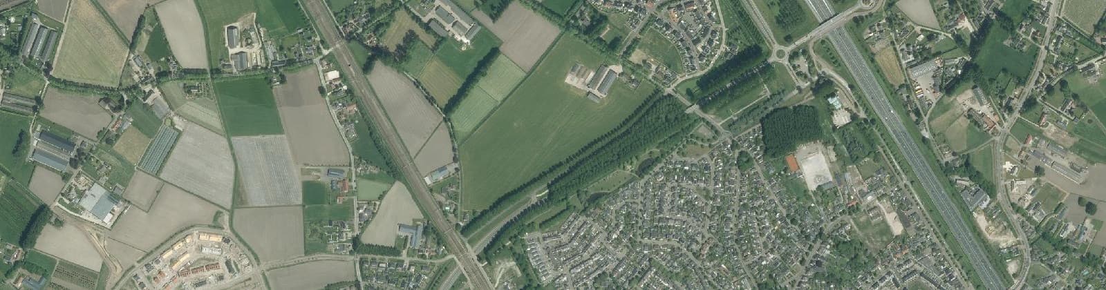 Luchtfoto van Steegsche Velden