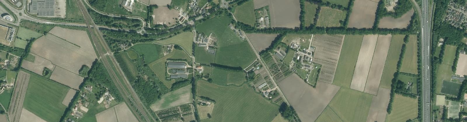 Luchtfoto van Verspreide huizen Kleinderliempde