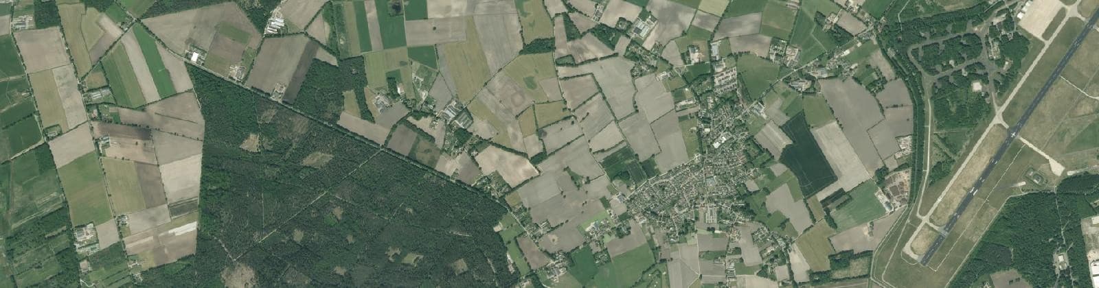 Luchtfoto van Verspreide huizen Wintelre