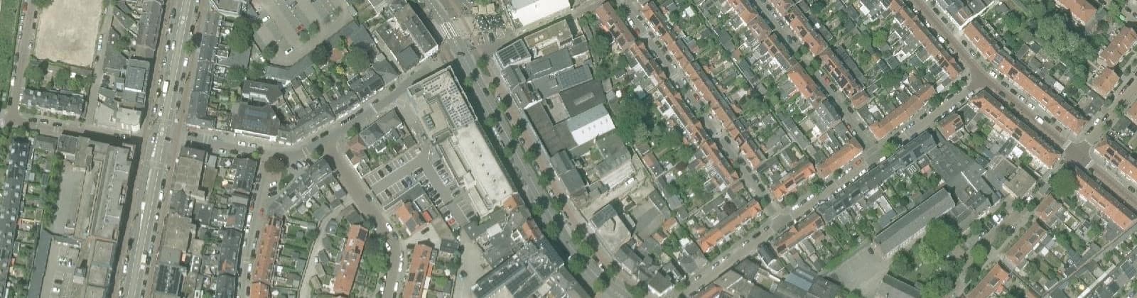 Luchtfoto van Bloemenplein
