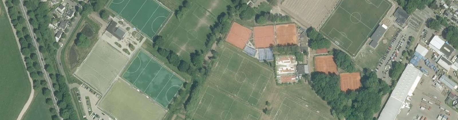 Luchtfoto van Sportpark Van den Wildenberg