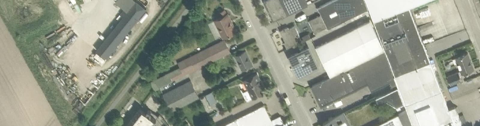 Luchtfoto van Bedrijventerrein Riel