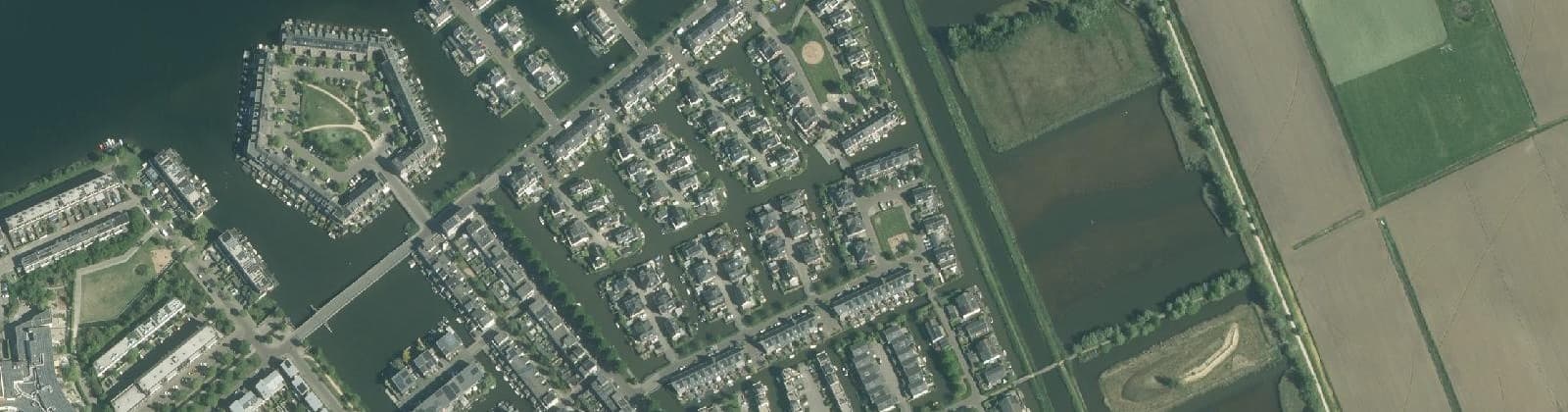 Luchtfoto van De Watertuinen