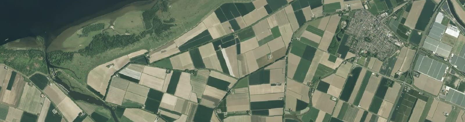 Luchtfoto van Verspreide huizen in het Westen