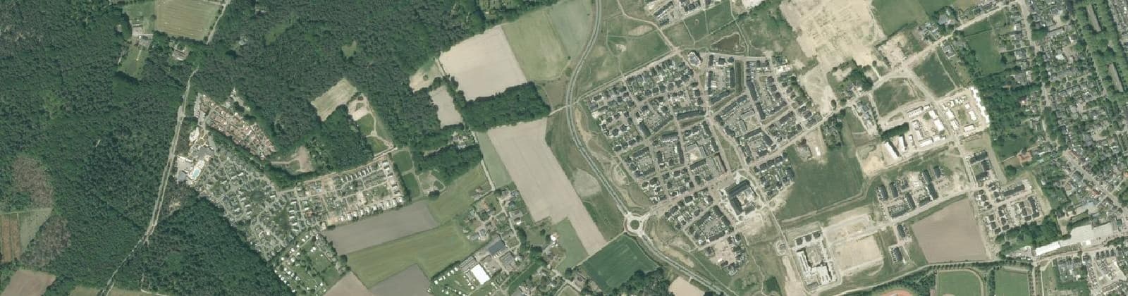 Luchtfoto van Verspreide huizen Zittard