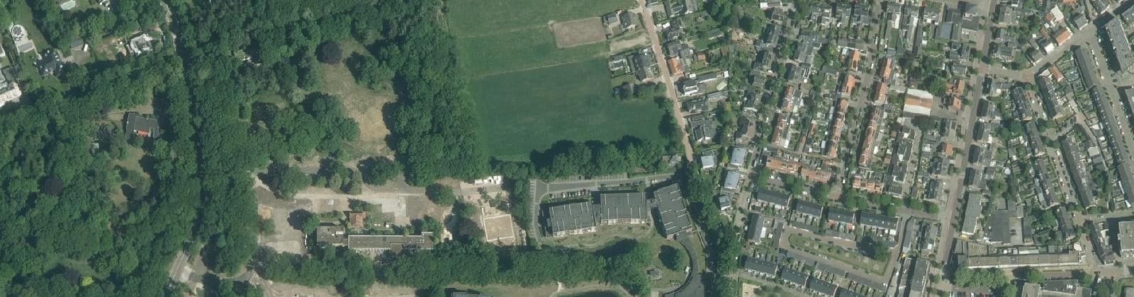 Luchtfoto van Vijverhof