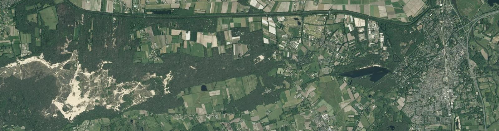 Luchtfoto van Verspr huizen Helvoirtse Heide