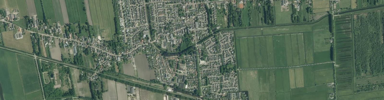 Luchtfoto van Waspik beneden