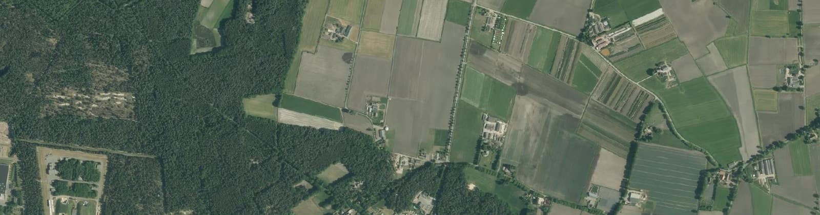 Luchtfoto van Verspr.h. ten noorden van Huijbergen