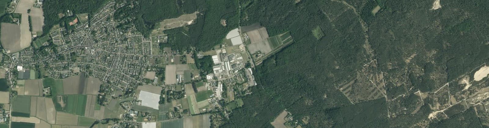 Luchtfoto van Verspr.h. ten oosten van Ossendrecht