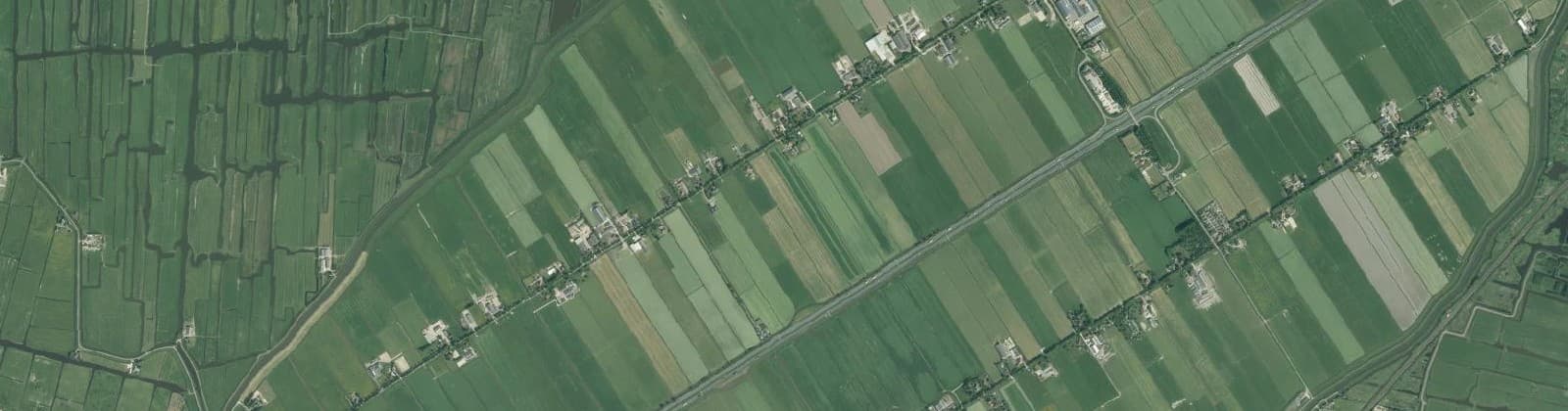 Luchtfoto van Verspr.h. ten noorden van De Middentocht