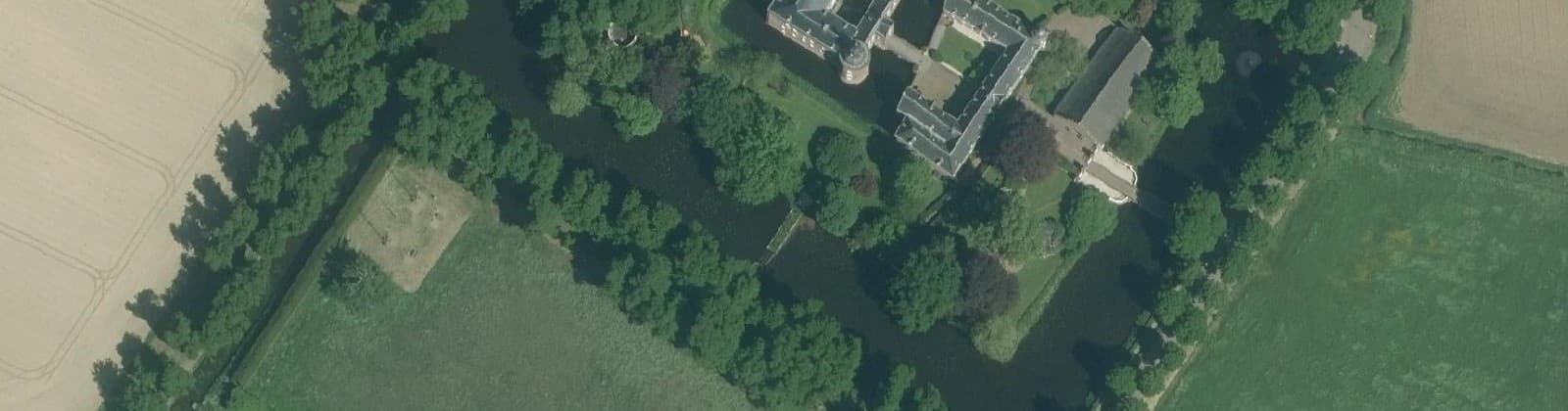 Luchtfoto van Well-West