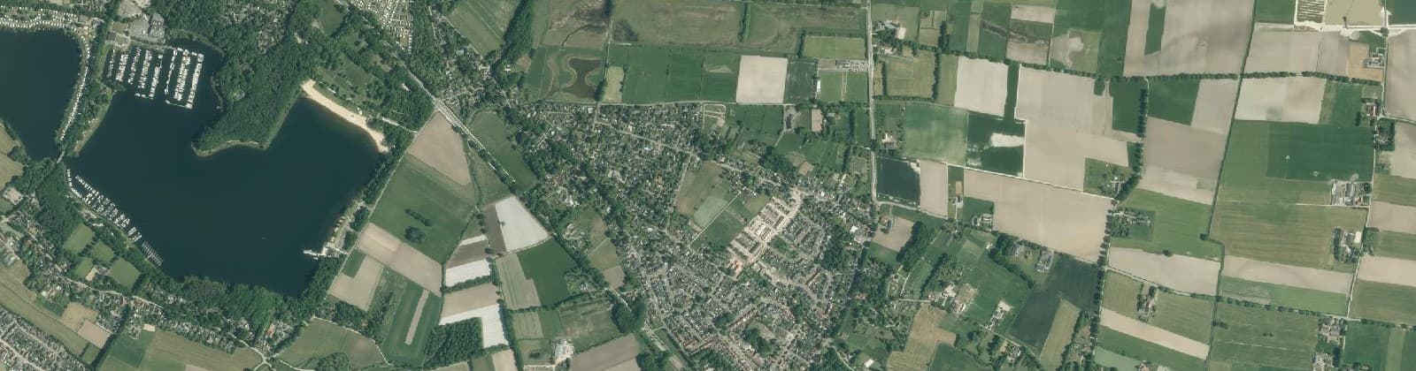 Luchtfoto van Bloemenstraat-Zwarteweg