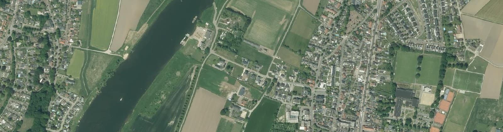 Luchtfoto van Hasselt en Het Vorst