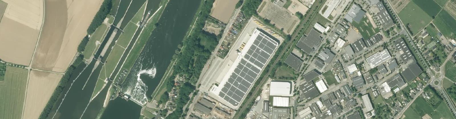 Luchtfoto van Aan de Stuw