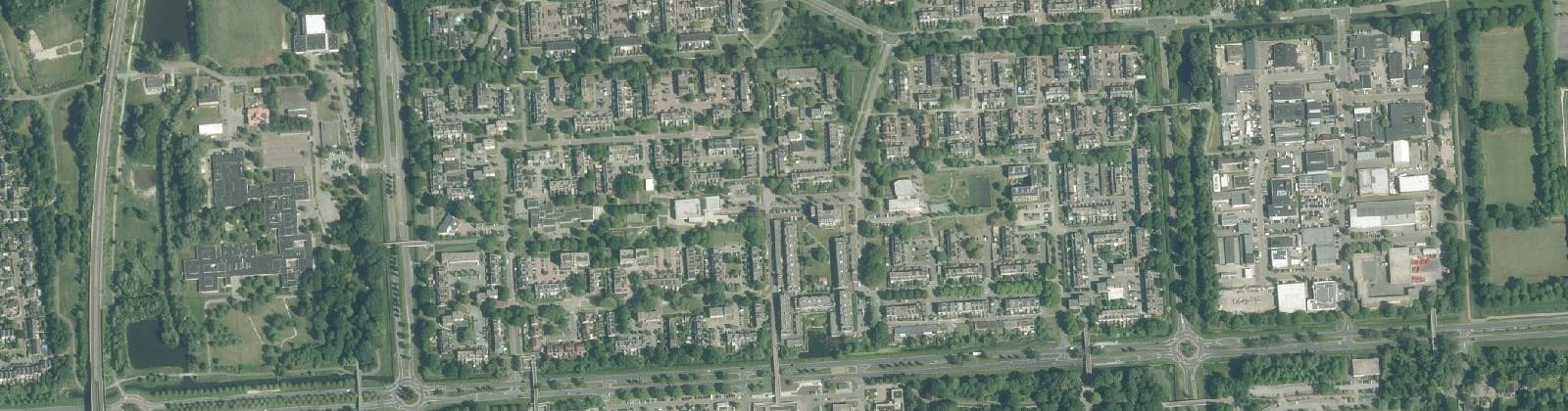 Luchtfoto van Zuiderzeelaan, Waddenlaan