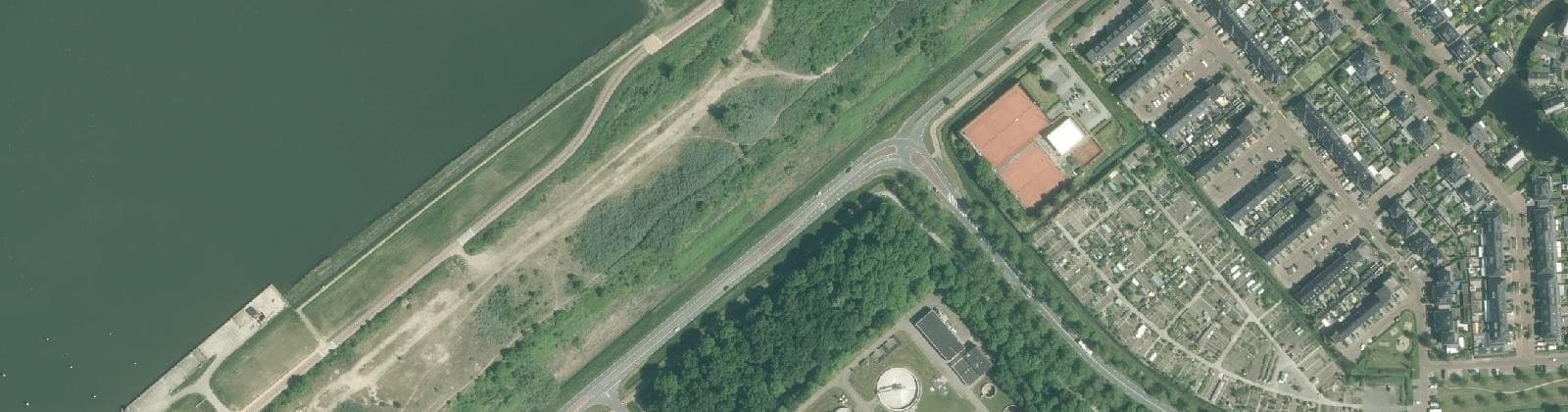 Luchtfoto van Oostvaardersdijk, Meerdijkhaven