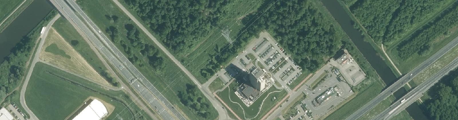 Luchtfoto van Larserplein
