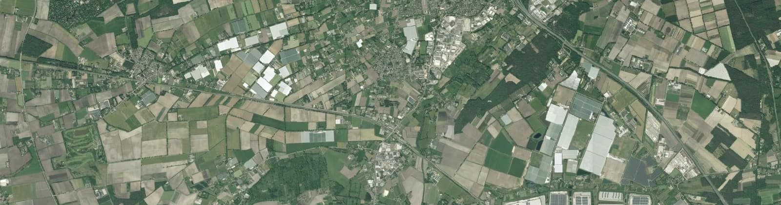 Luchtfoto van Verspreide huizen Hegelsom