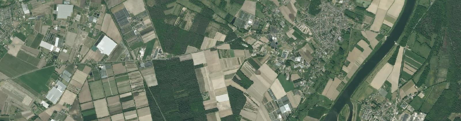 Luchtfoto van Verspreide huizen Lottum