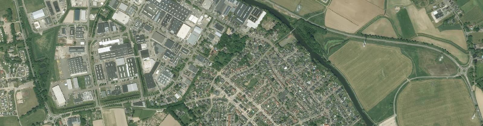 Luchtfoto van Verspreide huizen Ulft