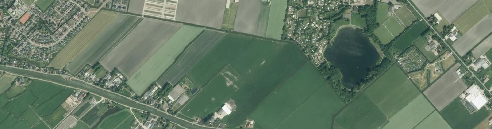 Luchtfoto van Ursem Verspreide huizen Oost