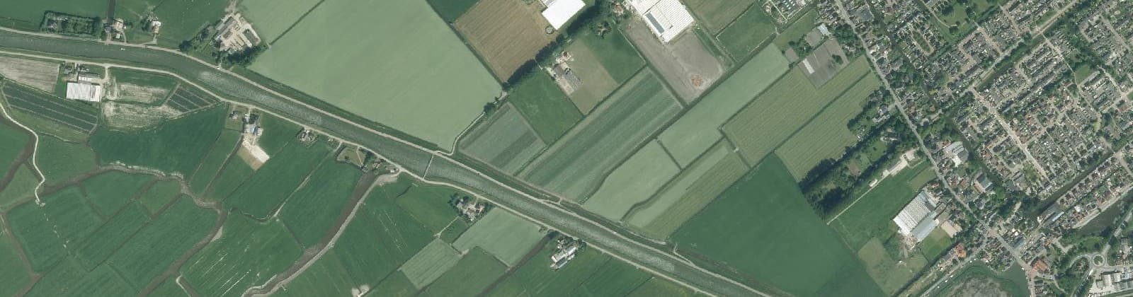 Luchtfoto van Avenhorn Verspreide huizen West