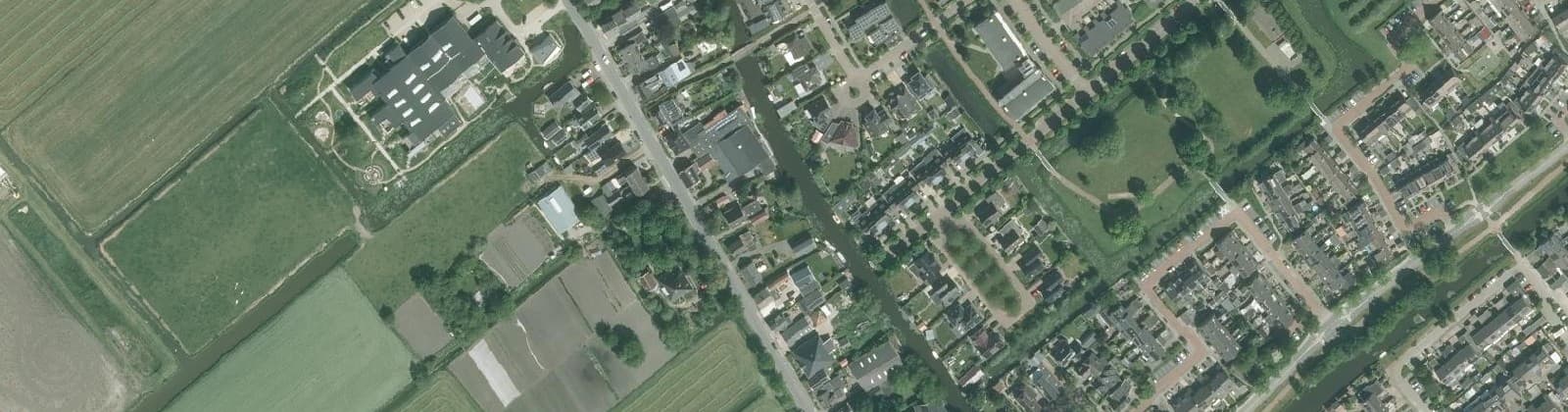 Luchtfoto van West en omgeving