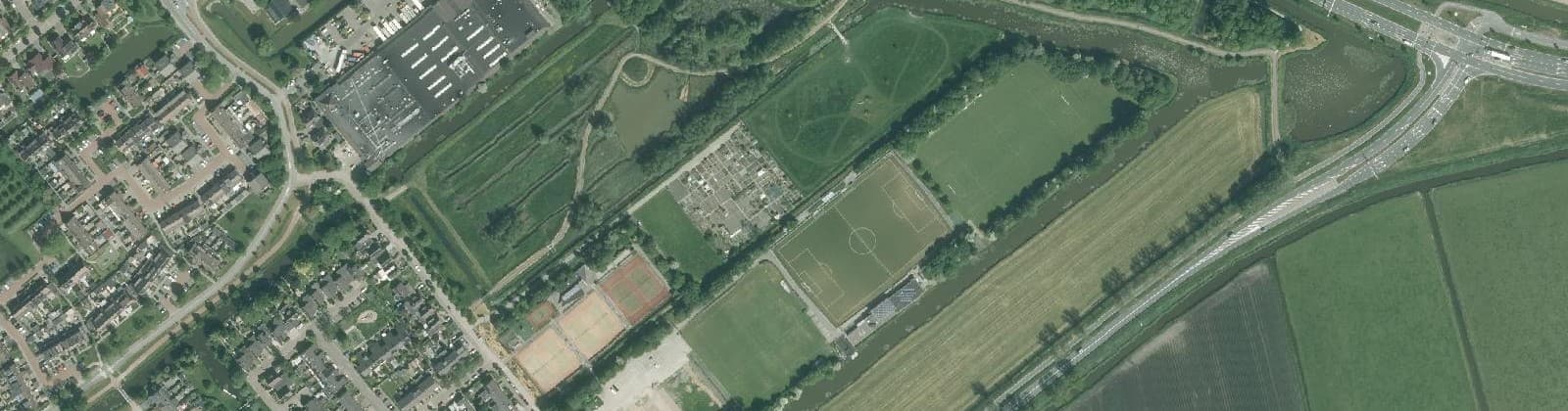 Luchtfoto van Avenhorn Buitenroede en omgeving