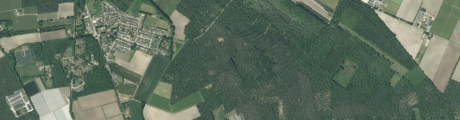 Luchtfoto van Verspreide huizen Heibloem