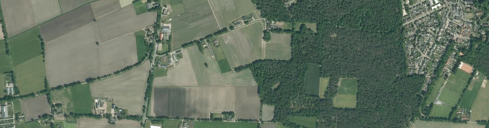 Luchtfoto van Verspreide huizen Verreheide