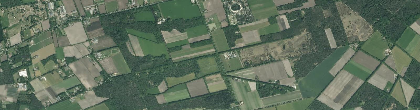 Luchtfoto van Verspreide huizen Elsendorp