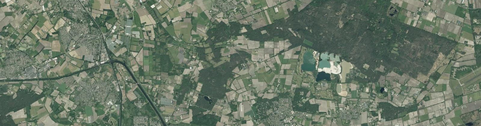 Luchtfoto van Verspreide huizen Grotelse Heide en Esp