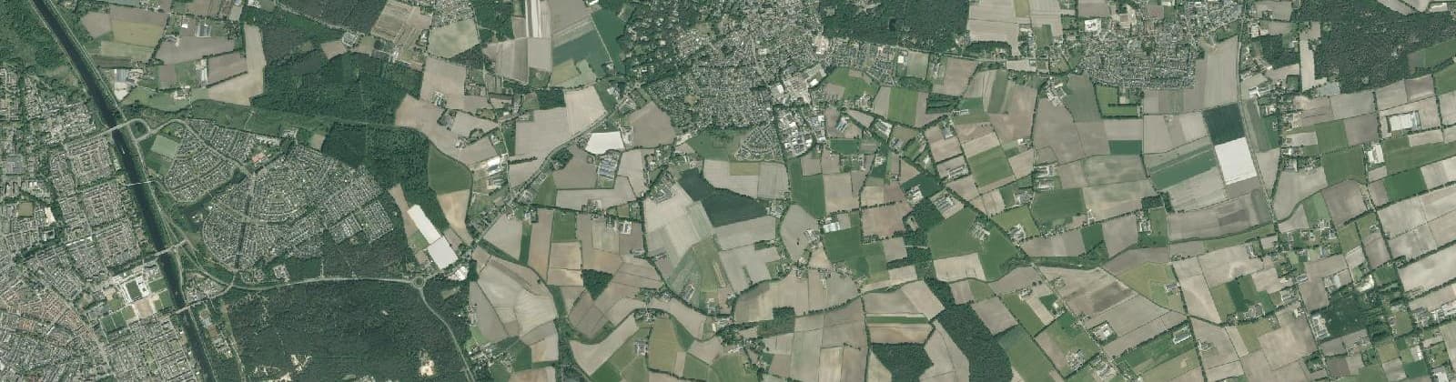 Luchtfoto van Verspr.h. ten zuidwesten van Bakel