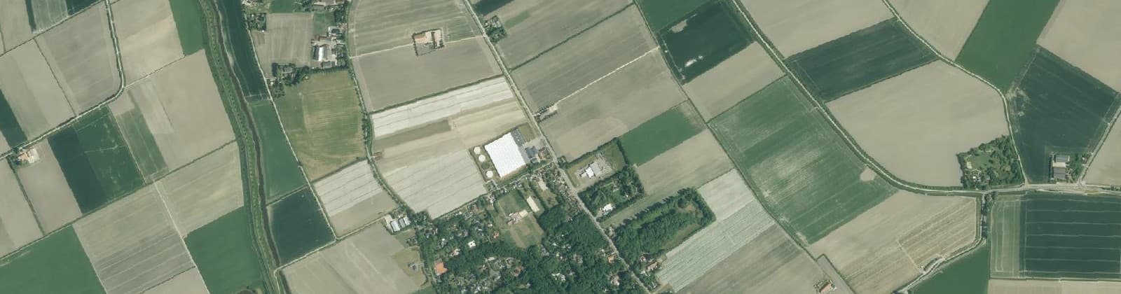 Luchtfoto van Verspr.h. Noordgouwe en Schuddebeurs