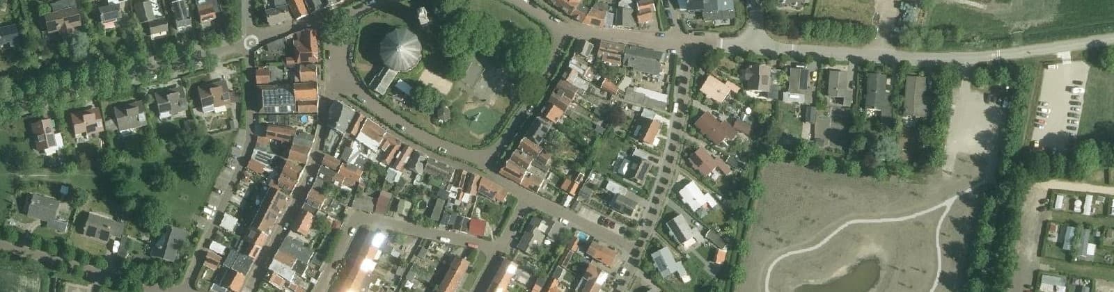 Luchtfoto van Ouwerkerk