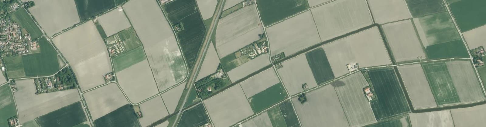 Luchtfoto van Verspr.h. ten zuiden van Ellemeet