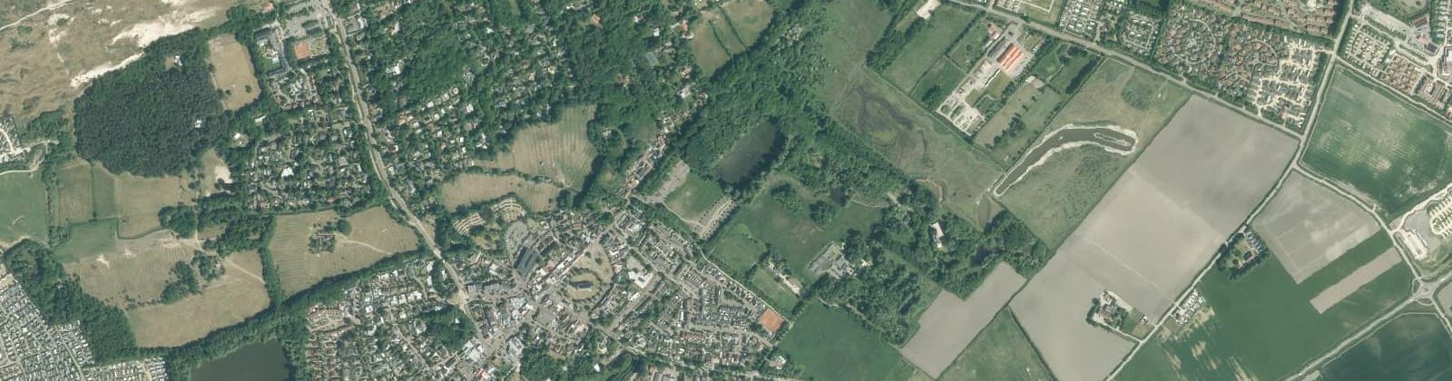 Luchtfoto van Oude Moolweg en Laone