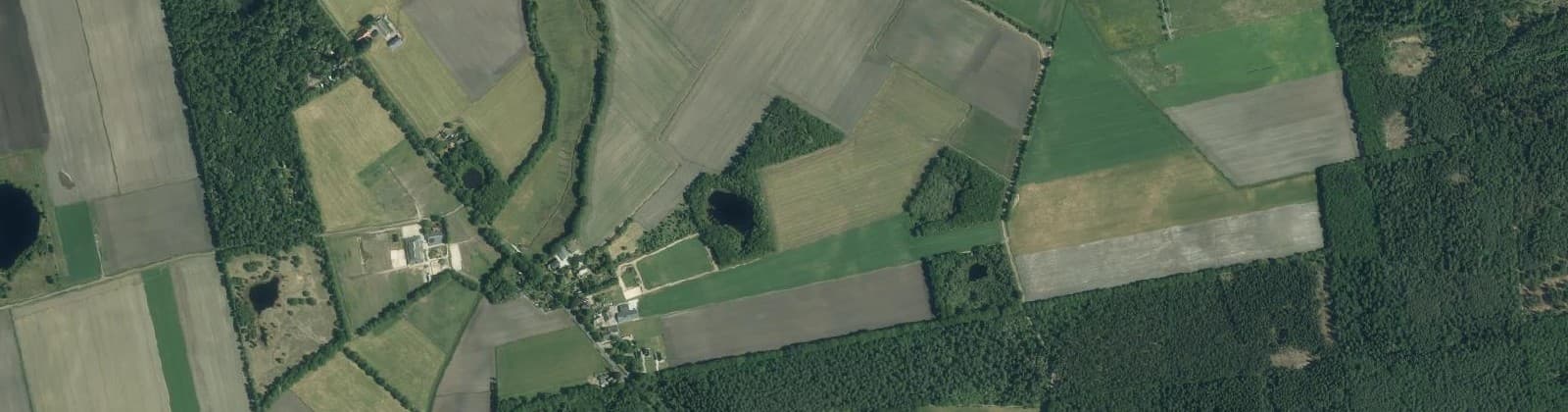 Luchtfoto van Verspreide huizen Papenvoort