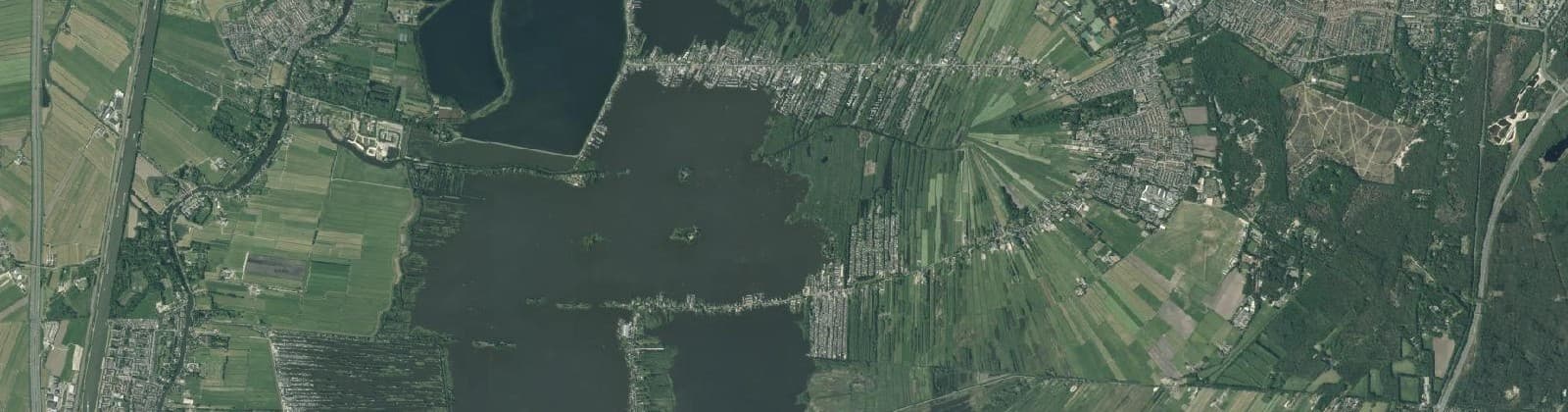 Luchtfoto van Nieuw-Loosdrechtsedijk