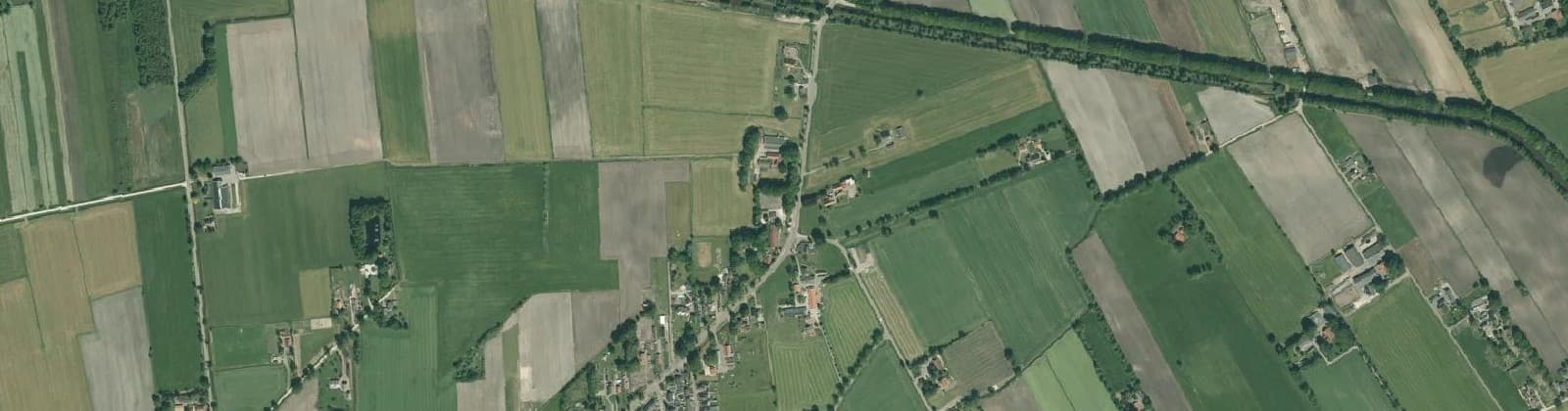 Luchtfoto van Verspreide huizen De Pollen