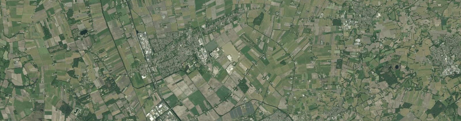 Luchtfoto van Verspreide huizen Vriezenveen-Zuid